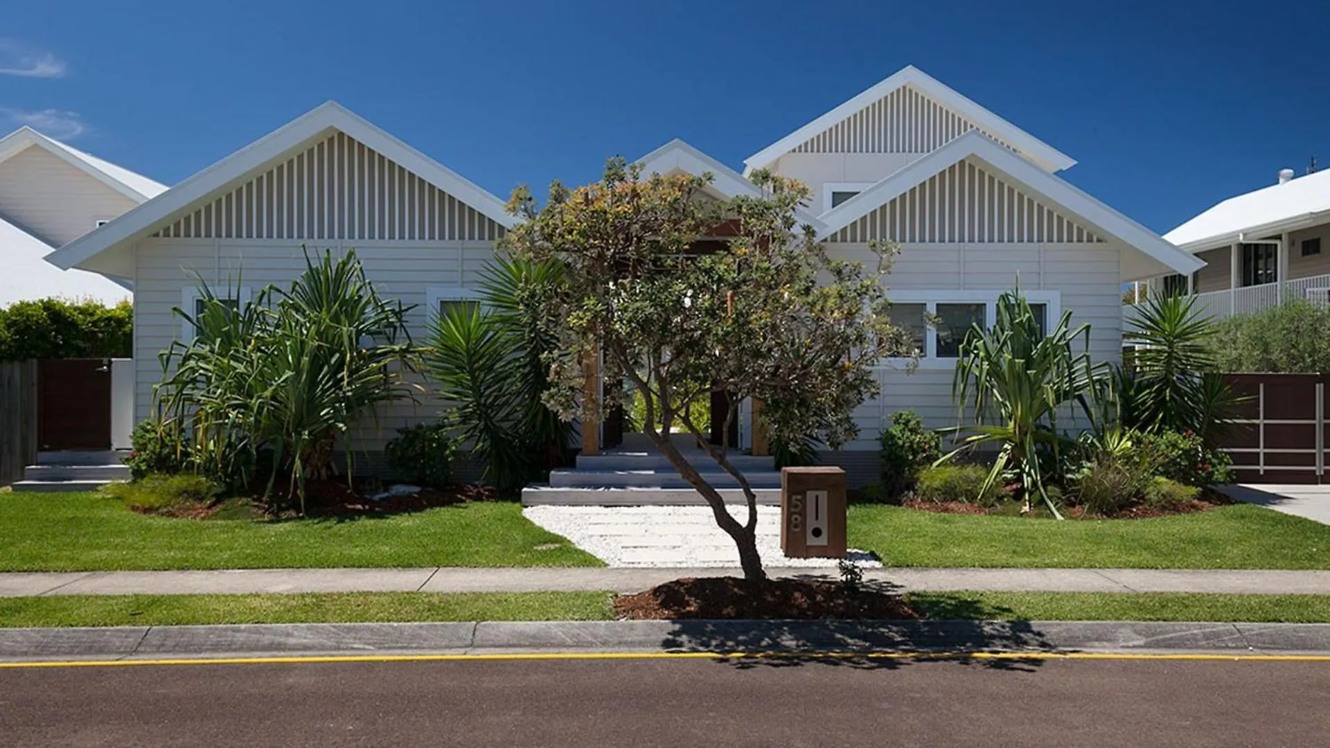 White Sands Beach House Marcoola Holiday home